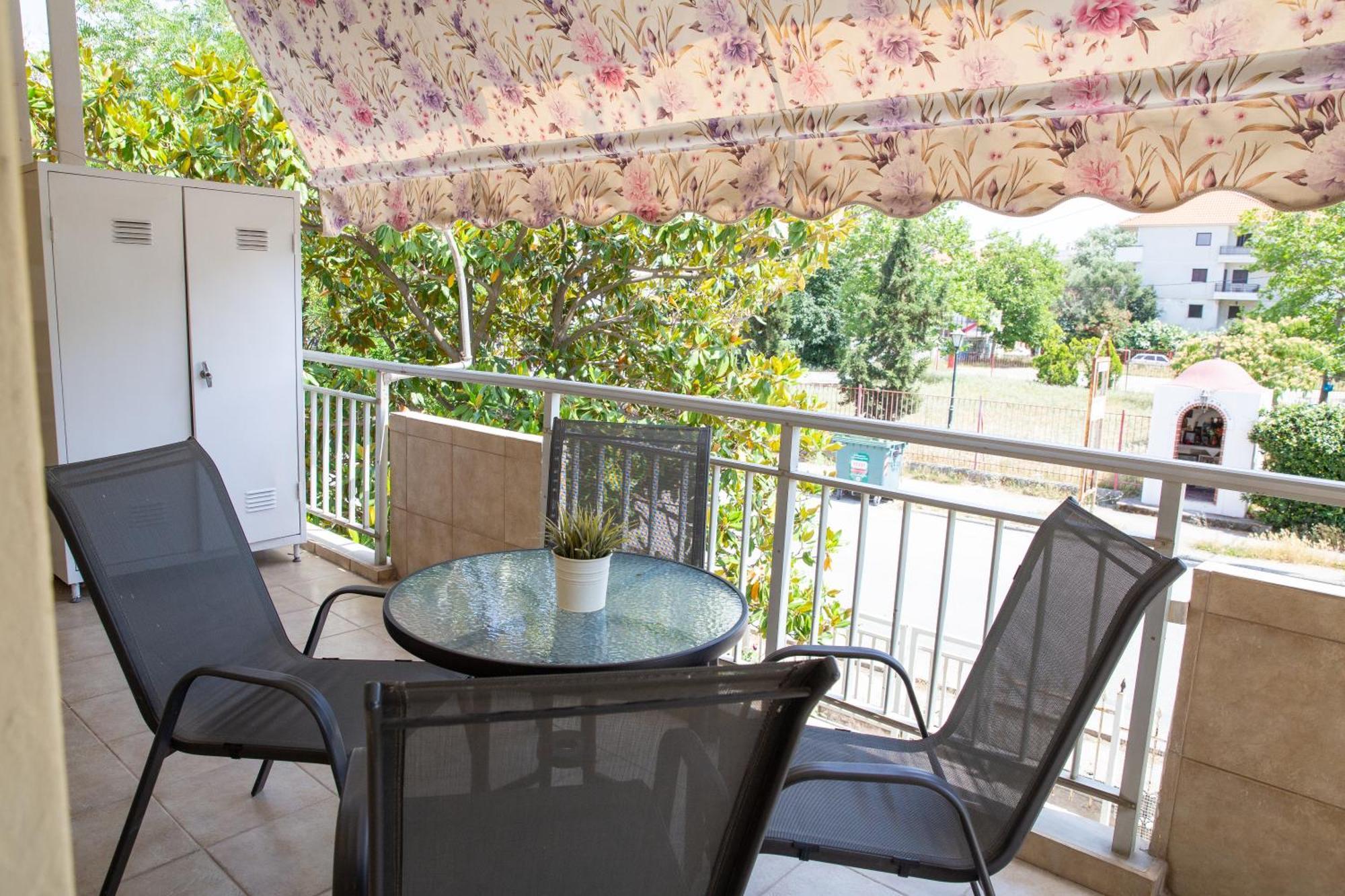 Kaiti'S House Apartment Peraia  Ngoại thất bức ảnh